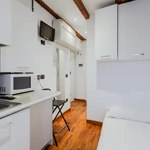  Апартаменты Sant Ambrogio Lovely Flat